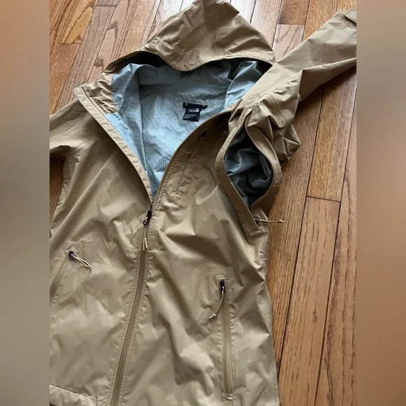 The North Face Women's Alta Vista Rain Jacket in Almond Butter - Size S - Picture 4 of 14